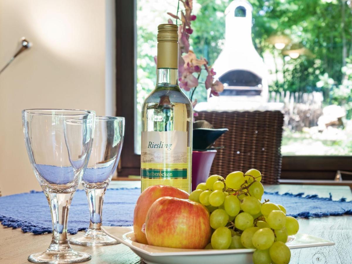 Idyllic Bungalow In Feusdorf With Forest View Room photo